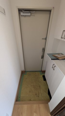 ヴァネラス南棟の玄関