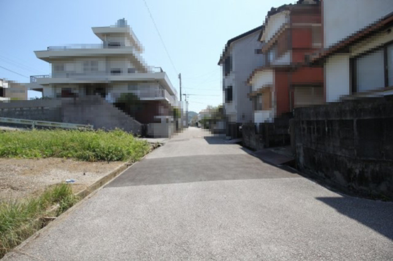 瀬戸東町1丁目　Ｉ号地　建築条件付き　売土地　の前面道路含む現地写真