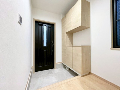 【玄関】 | 高槻市栄町2丁目　中古戸建