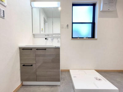 【独立洗面台】 | 高槻市栄町2丁目　中古戸建