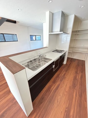 湖西市鷲津　中古戸建のキッチン