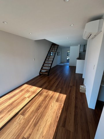 湖西市鷲津　中古戸建の居間・リビング