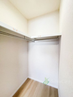 【収納】 | 赤門アビタシオン | ウォークインクローゼット