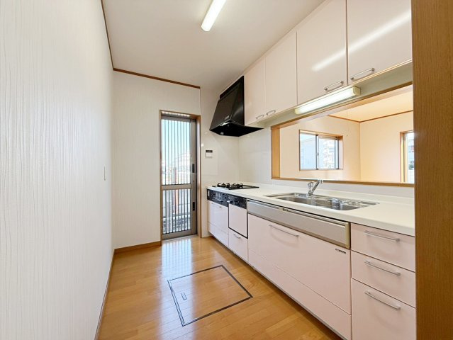 岸和田市磯上町4丁目　中古戸建のキッチン