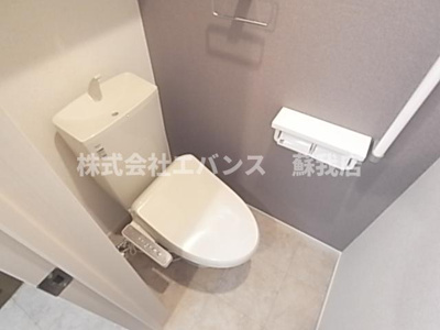 【トイレ】 | ロイヤルガーデン | 落ち着いたトイレです