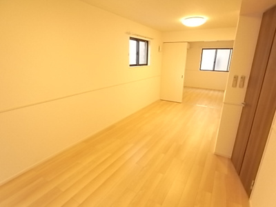  | ロイヤルガーデン