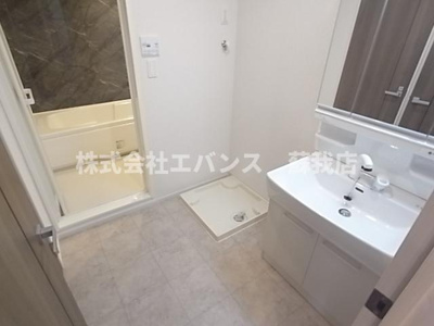 【洗面所】 | ロイヤルガーデン | コンパクトで使いやすい洗面所