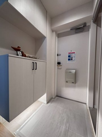 コープ野村月寒西の玄関