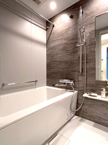 コープ野村月寒西の浴室