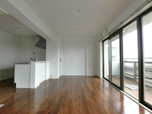 ムーンコート梅満の居間・リビング|居間です