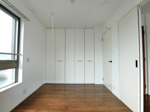 ムーンコート梅満の洋室|使い勝手のいい洋室です