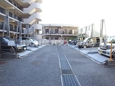 【駐車場】 | ガーデンコート蘇我 | カースペースがあります