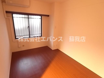 【寝室】 | ガーデンコート蘇我 | 落ち着いて過ごせるお部屋なので、寝室にいかがでしょうか