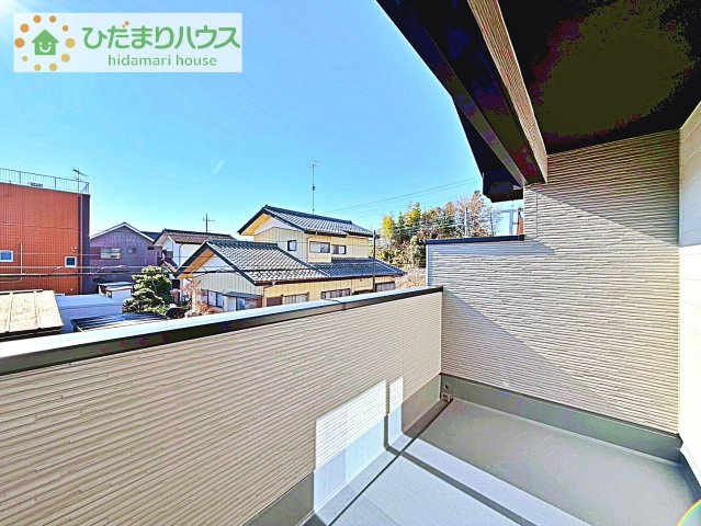 【バルコニー】 | 牛久市南18期　新築戸建 | 広々としたバルコニー。お洗濯物もぜーんぶ干せちゃいます！！