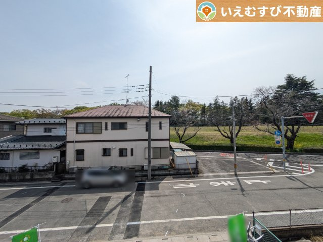 Cradle garden　熊谷市赤城町第3の展望|高い建物が無く開放感のある展望
バルコニーからの展望も開けていて閑静な住宅地が望めます。日当りも良いですね♪
