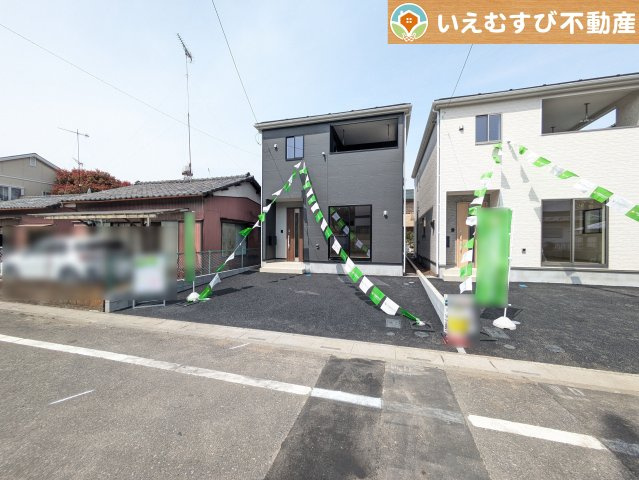 Cradle garden　熊谷市赤城町第3の駐車場|2台駐車可能なスペース完備
しっかり舗装してある駐車スペースで天気が悪く足元が悪い日でも乗り降りしやすい♪