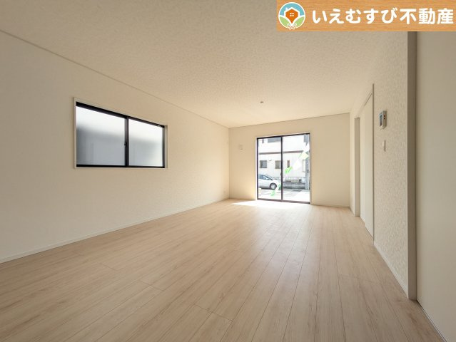 Cradle garden　熊谷市赤城町第3の居間・リビング|ご家族みんながゆったりくつろげるリビング
ゆとりの空間でくつろいだり遊んだり、家族の時間が楽しみですね♪