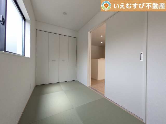 Cradle garden　熊谷市赤城町第3の和室|すぐ横になれる和室は、みんながほっと一息つける空間
ちょっとした休憩や来客時、お子様のお世話にも大活躍しそうですね♪