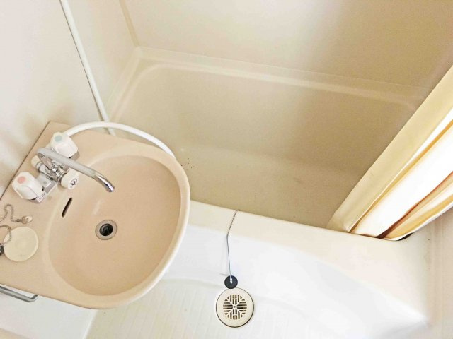 アリス川越の浴室