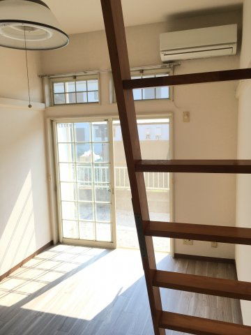 アリス川越の洋室