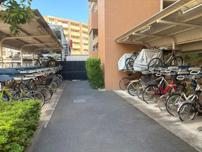  | マンション敷地内に2段式の駐… 