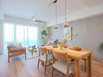  | 陽光で満たされた住まいは穏や… 