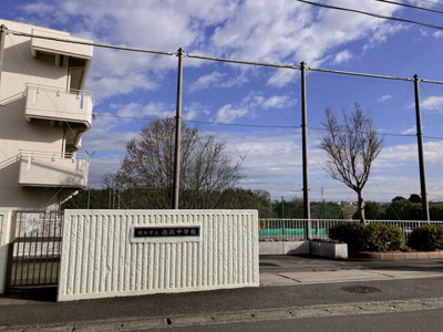  | 横浜市立汲沢中学校まで307m 