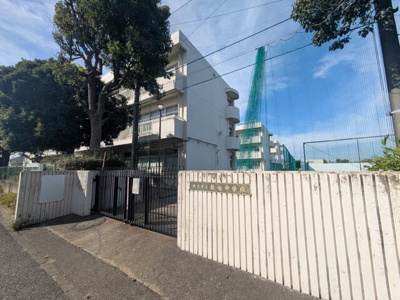  | 横浜市立桂台中学校まで901m 