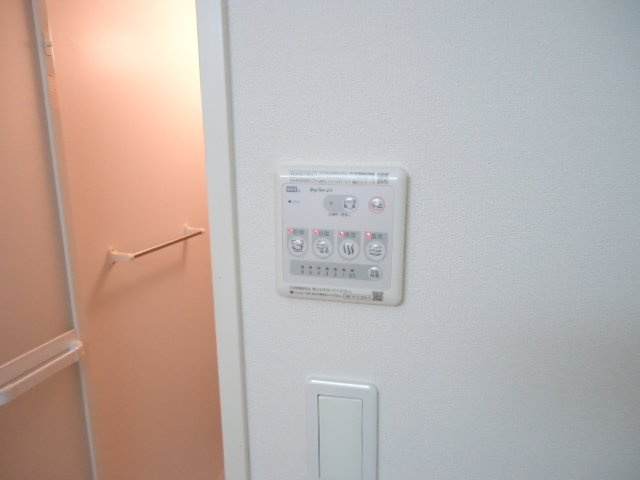 カーサ・フェンテの洗面所|洗面給湯リモコン