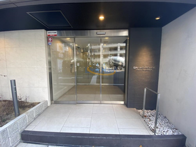 【エントランス】 | グランルージュ中之島南