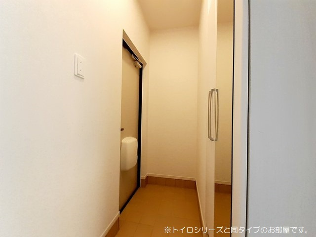 【玄関】 | ラシモーヌメゾンＭＨ