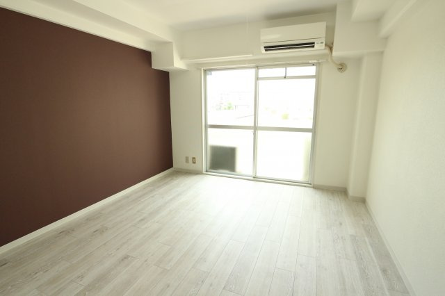 グッドライフオオツワツーの居間・リビング