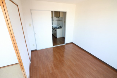 【洋室】 | 旭グレイス