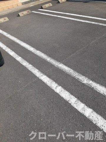 ファンタジア　Ｂの駐車場