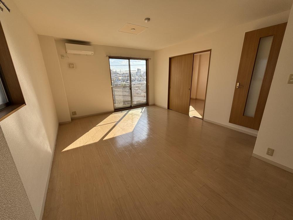 イーストダイトーの内装