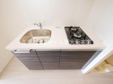 ファステート難波WESTパークのキッチン