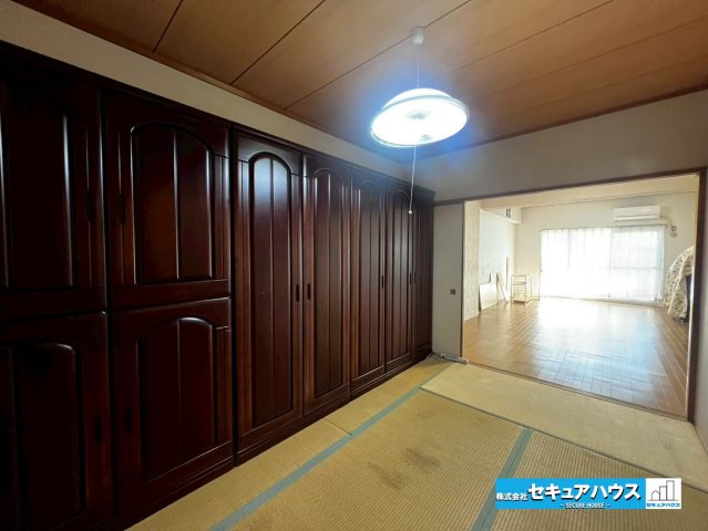 ライフプラザ加木屋壱番館の和室|【和室】
◆LDKに続く和室は寝転ぶスペースやお子様の遊ぶスペースとしても活躍します！