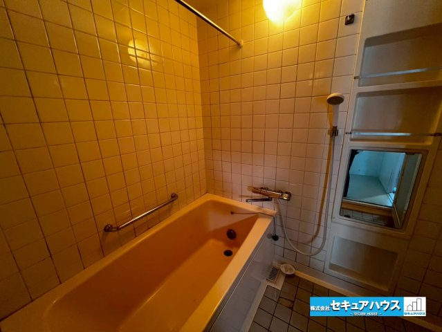 ライフプラザ加木屋壱番館の浴室|【浴室】
◆シャンプーや洗顔等を置くスペースもございます。