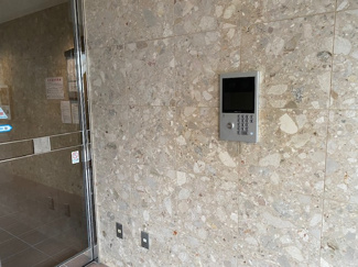 【エントランス】 | エステムコート伊丹 | エントランスはオートロックです♪女性の方も安心してお住まいいただけます！！