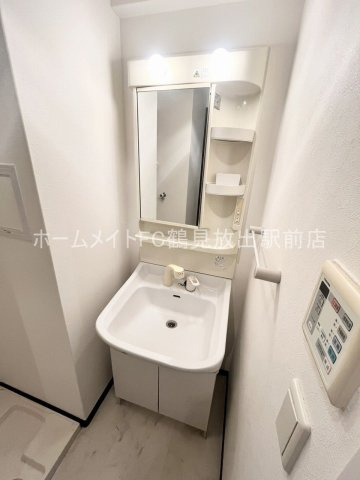 CITY　SPIRE鶴見の独立洗面台