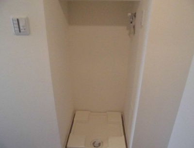 【設備】 | スカイコート中野沼袋 | 室内洗濯機置き場。