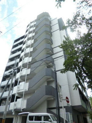 【外観】 | スカイコート中野沼袋 | 鉄筋コンクリート造のがっちりとした造り。