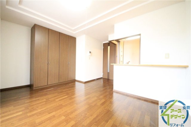 vida Creciaの居間・リビング