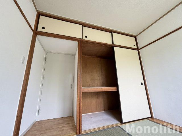 光明台19号棟の収納