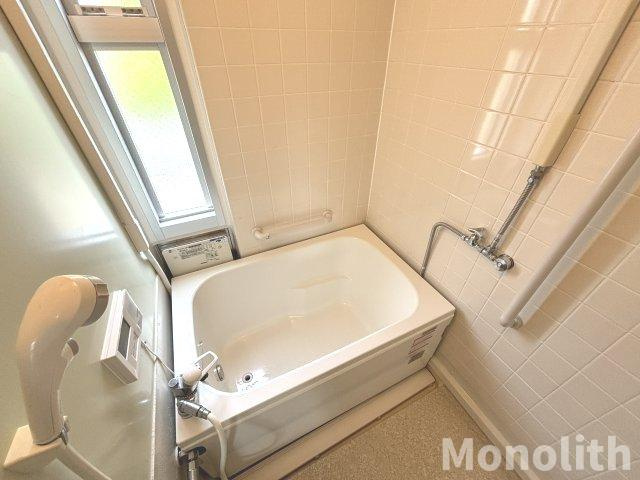 光明台19号棟の浴室