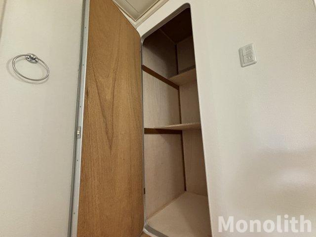 光明台19号棟の収納