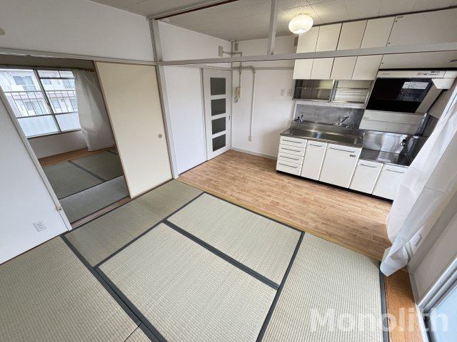 光明台19号棟の内装