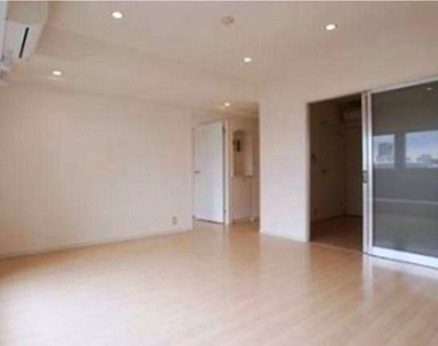 Primegate飯田橋の洋室