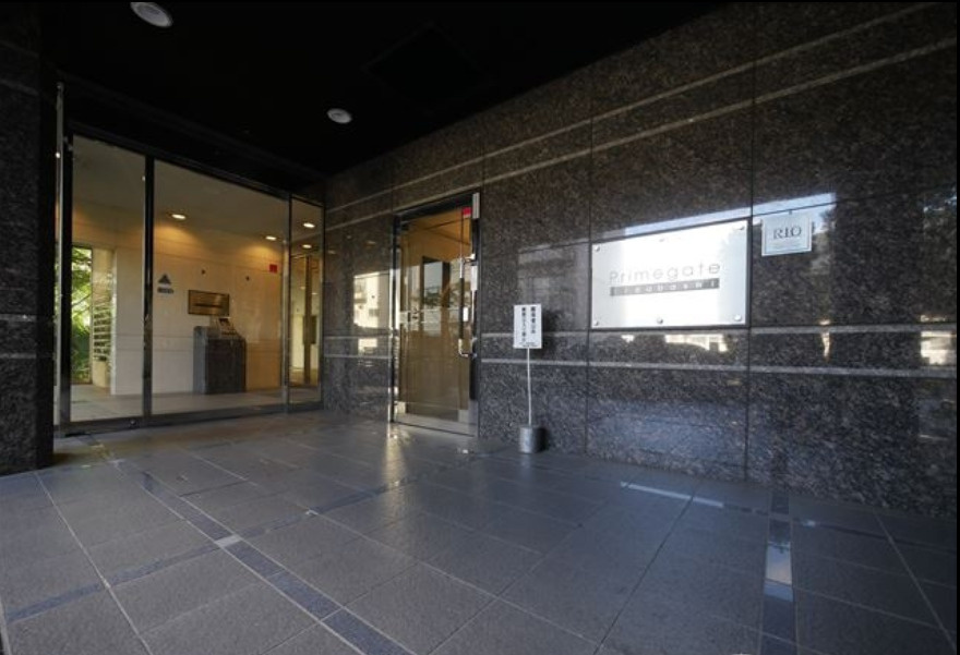 Primegate飯田橋のエントランス