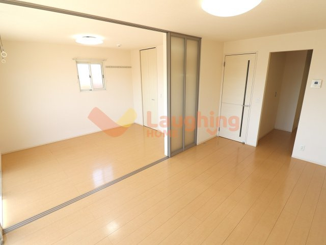 コルリスB棟の内装|明るい色調の室内です※同タイプのお部屋になります。